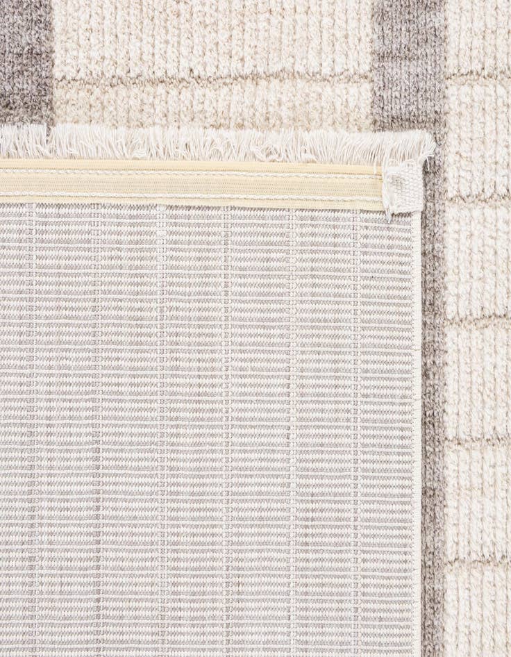 Detail image of  5' 3 x 7' 10 Cherokee Rug