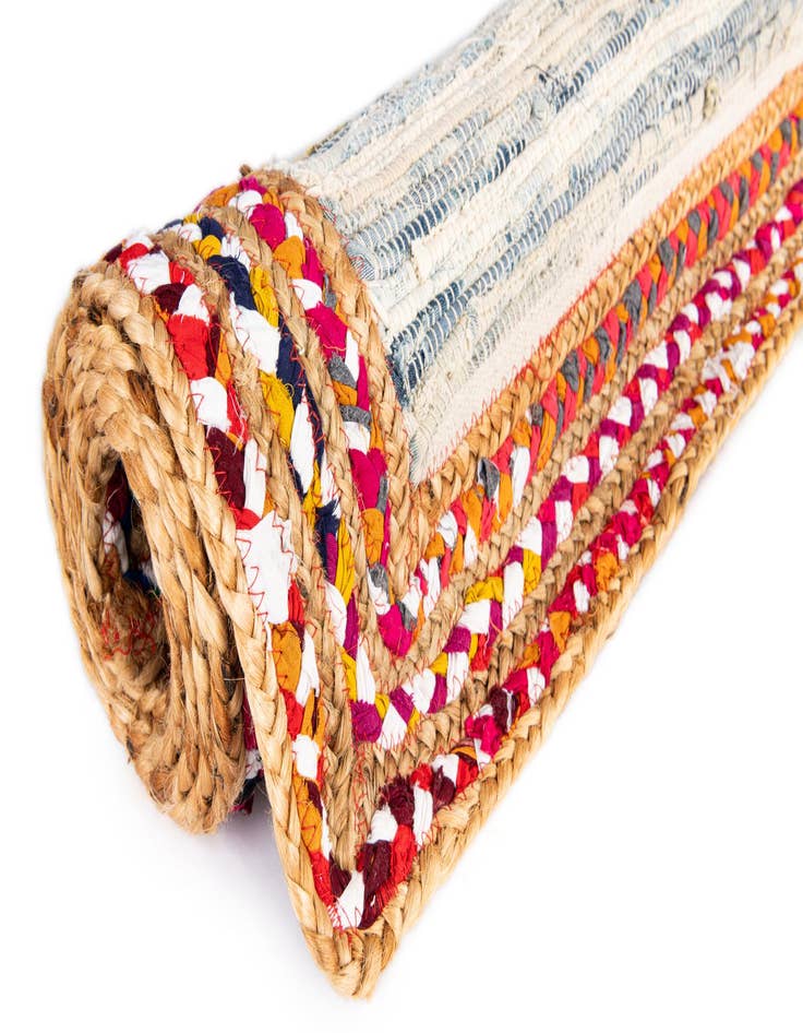 Detail image of  4' 1 x 5'  Hand Braided Chindi Jute Rug