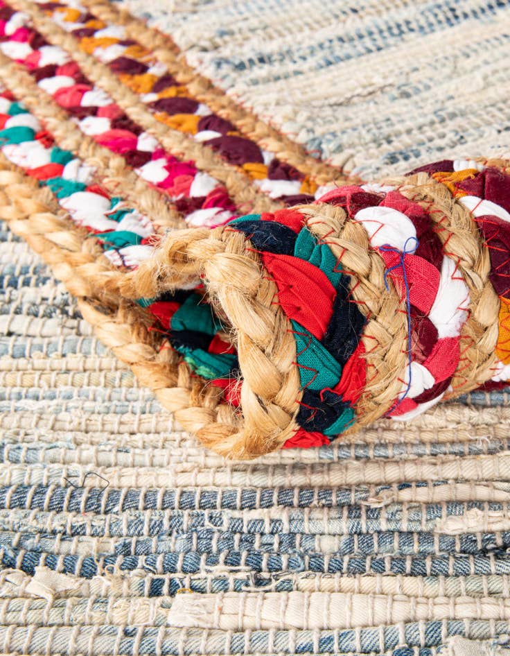 Detail image of  4' 1 x 5'  Hand Braided Chindi Jute Rug