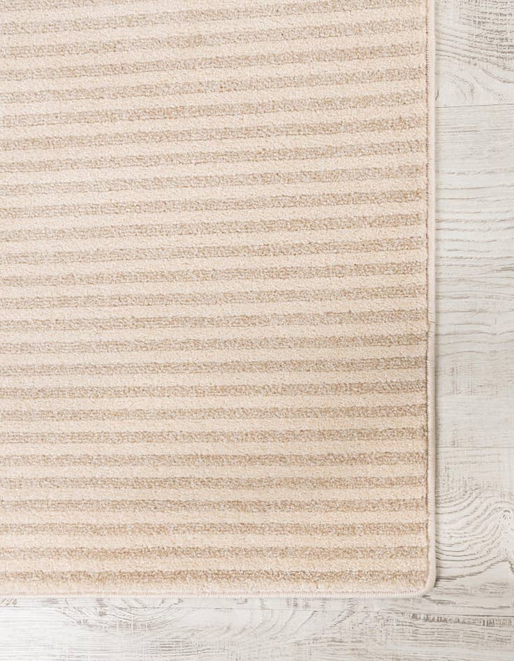 Detail image of  5' x 8' Contour Rug