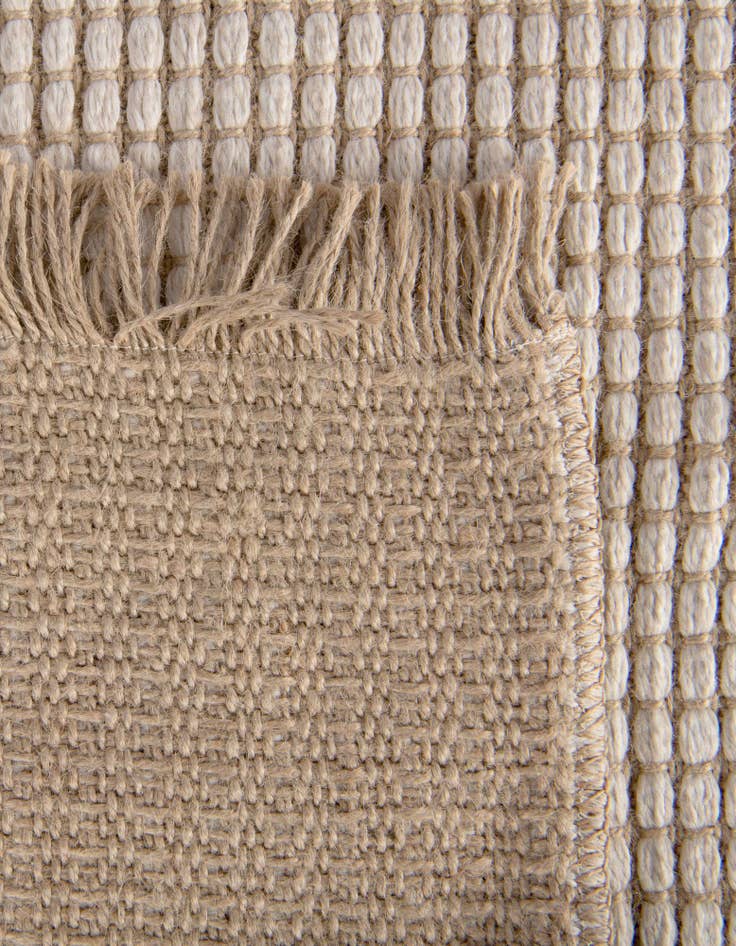 Detail image of  4' 1 x 6' 1 Cottage Farm Rug