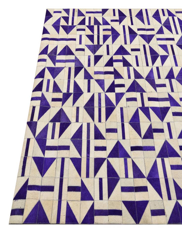 Detail image of  5' x 7' 10 Cowhide Rug