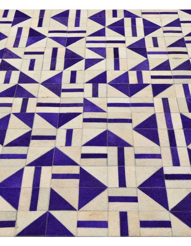 Detail image of  5' x 7' 10 Cowhide Rug