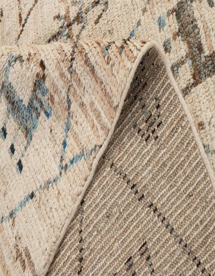 Detail image of  6' 8 x 9' 2  Hand Knotted Darya Wool Rug