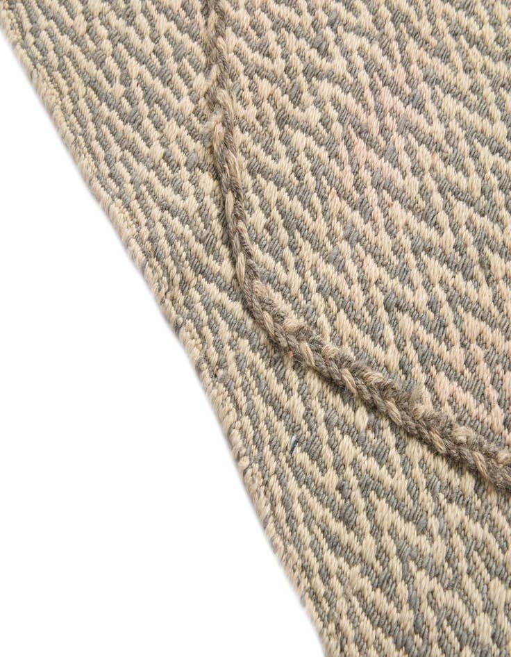 Detail image of  3' 9 x 6' 1  Hand Knotted Darya Wool Rug