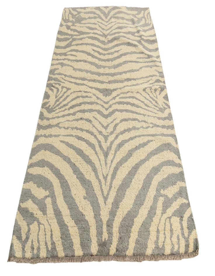 Detail image of  5' x 8' 1  Hand Knotted Darya Wool Rug