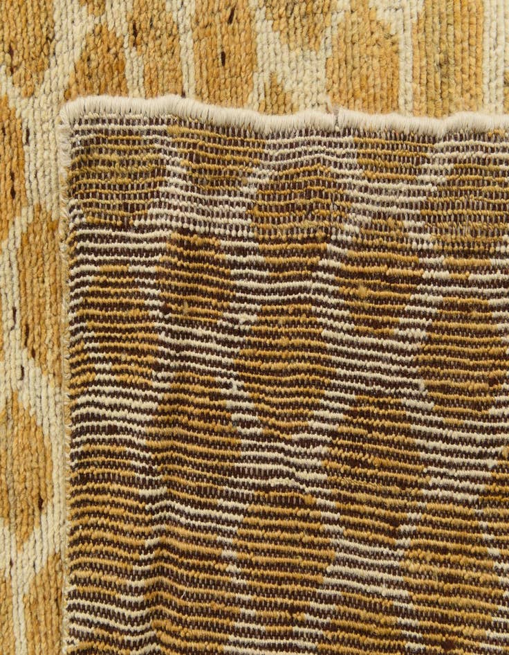 Detail image of  5' 10 x 9' 3  Hand Knotted Darya Wool Rug