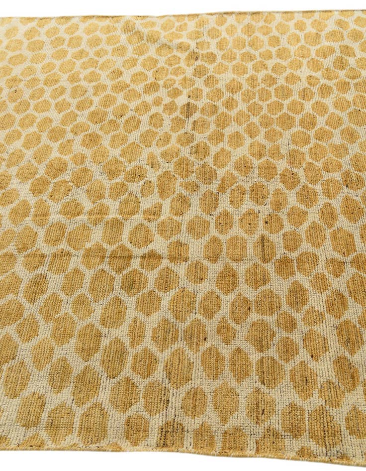Detail image of  6' 1 x 9' 3  Hand Knotted Darya Wool Rug