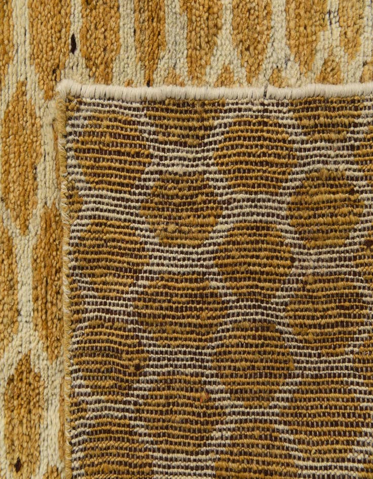 Detail image of  6' 1 x 8' 7  Hand Knotted Darya Wool Rug