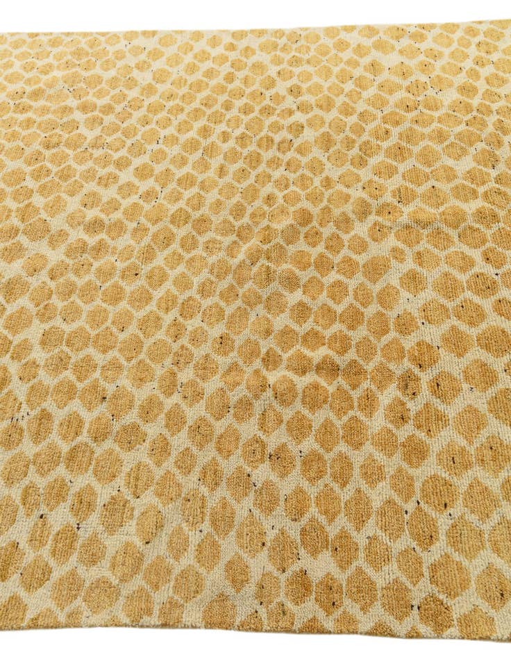 Detail image of  5' 10 x 8' 10  Hand Knotted Darya Wool Rug