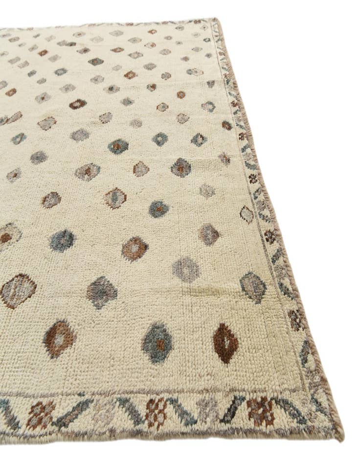 Detail image of  5' 10 x 8'  Hand Knotted Darya Wool Rug