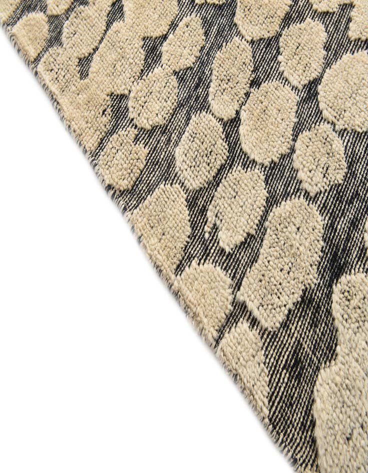 Detail image of  8' 11 x 13'  Hand Knotted Darya Wool Rug