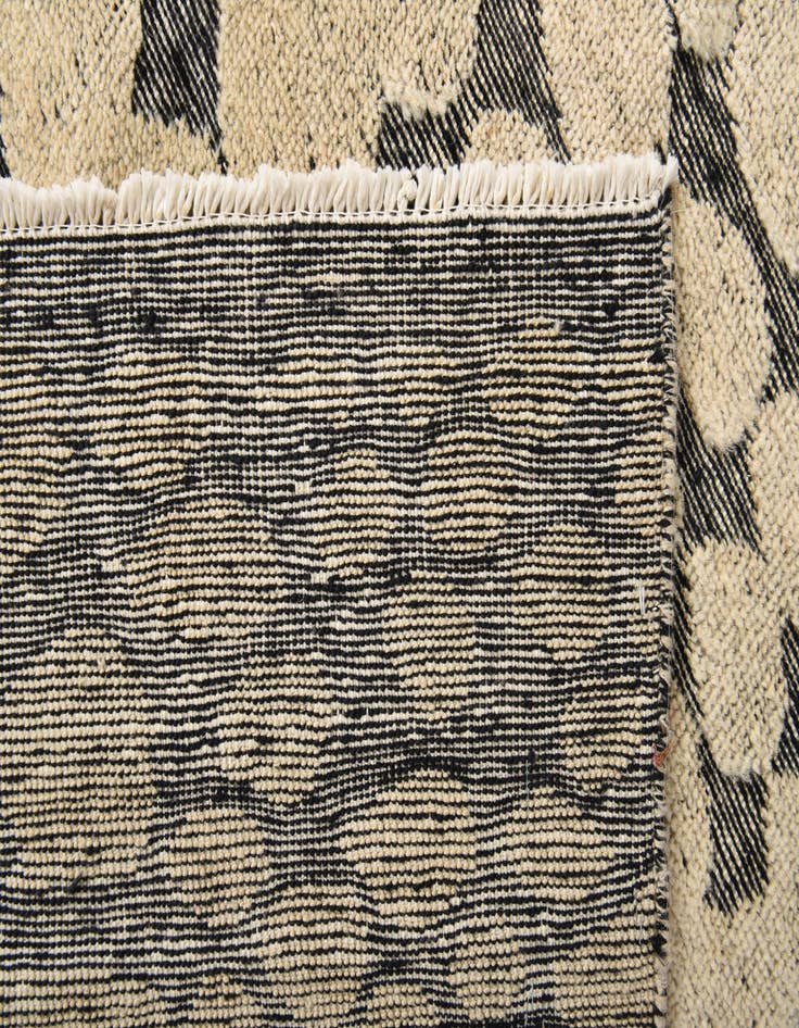 Detail image of  8' 11 x 13'  Hand Knotted Darya Wool Rug