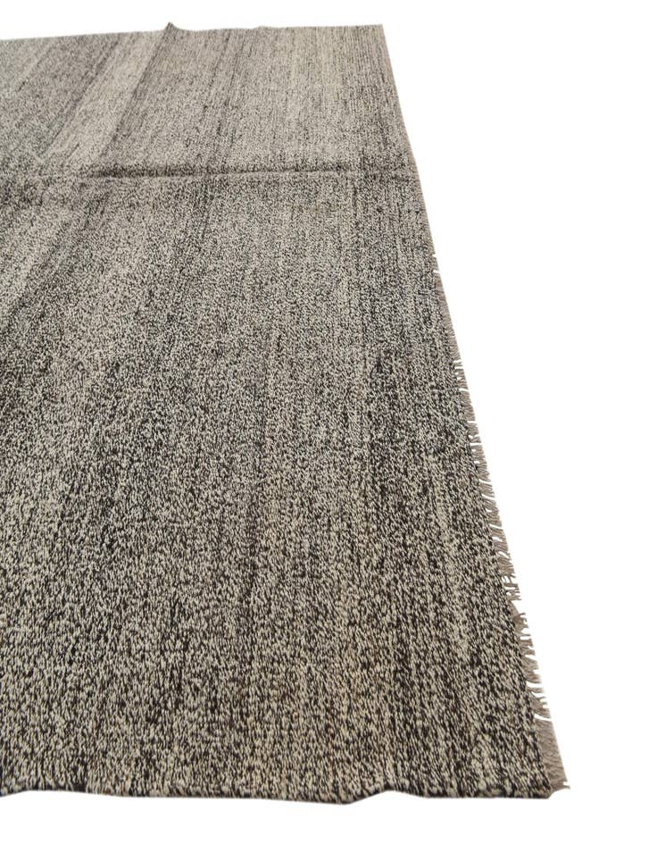 Detail image of  6' 10 x 9' 4  Hand Woven Darya Wool Rug