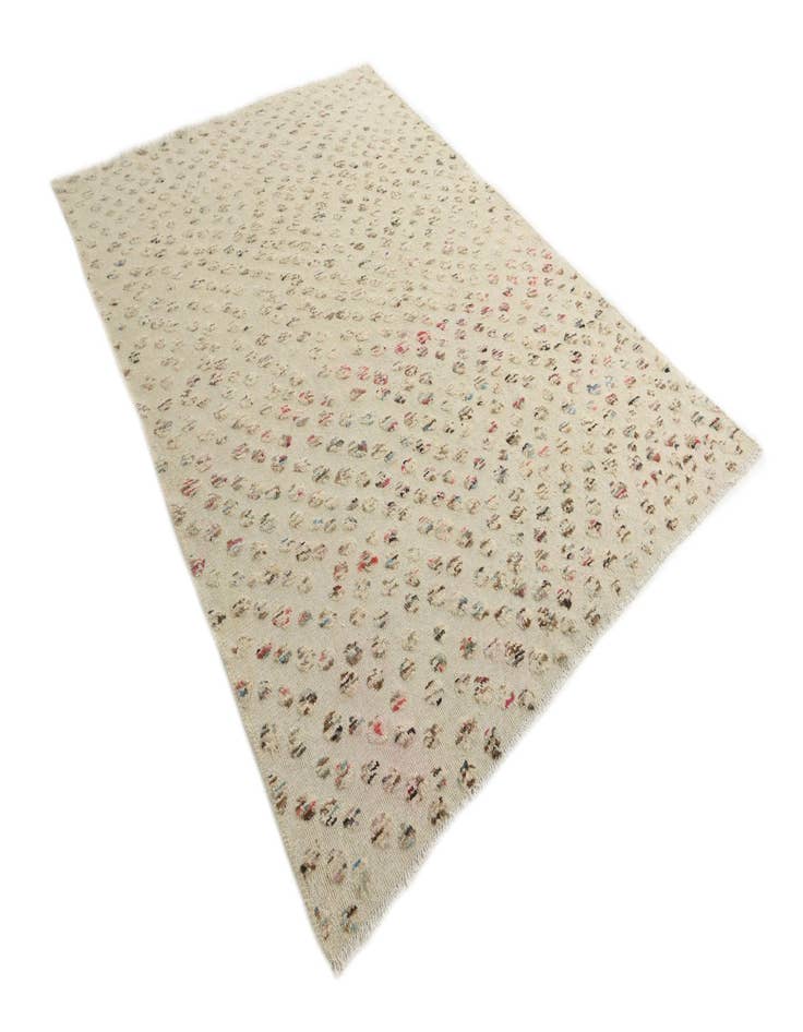 Detail image of  6' 6 x 9' 1  Hand Knotted Darya Wool Rug