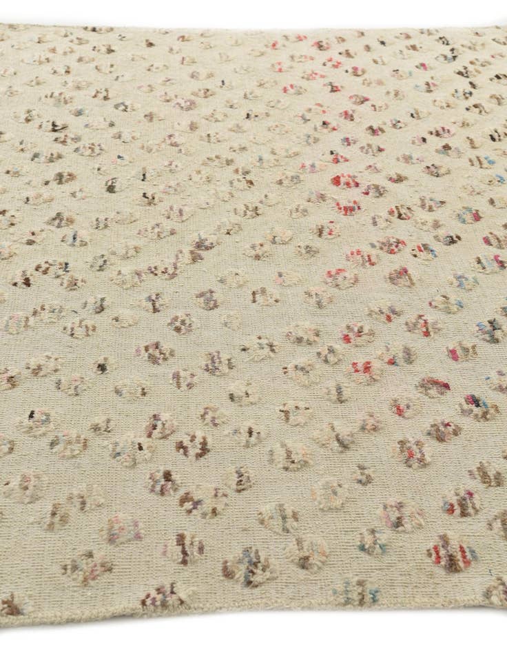 Detail image of  6' 6 x 9' 1  Hand Knotted Darya Wool Rug