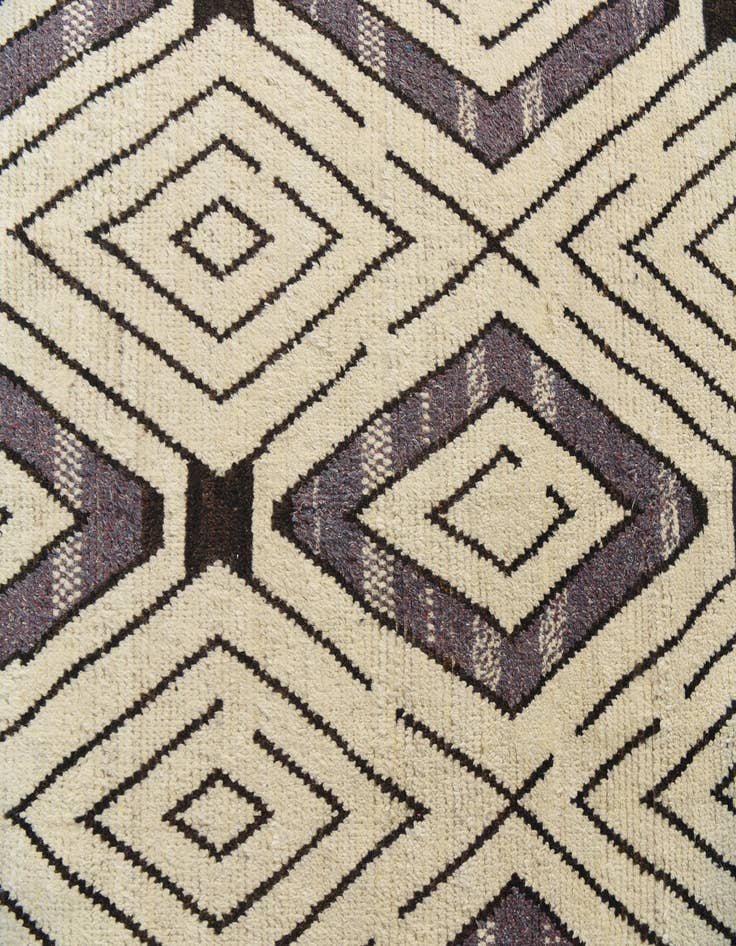 Detail image of  10' 1 x 14' 5  Hand Knotted Darya Wool Rug