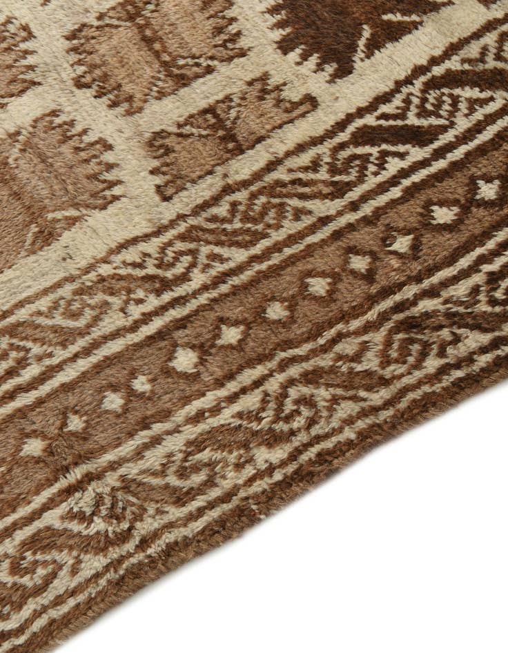 Detail image of  6' 8 x 9'  Hand Knotted Darya Wool Rug