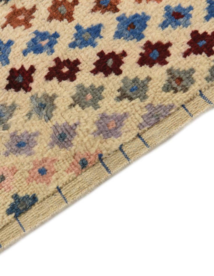 Detail image of  5' 6 x 8' 3  Hand Knotted Darya Wool Rug