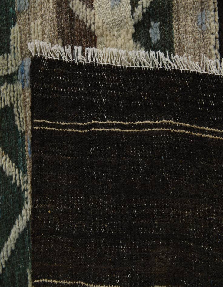 Detail image of  8' 2 x 10' 3  Hand Knotted Darya Wool Rug