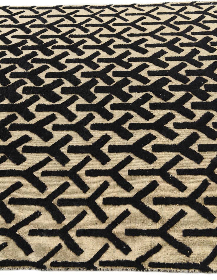 Detail image of  6' 8 x 9' 10  Hand Knotted Darya Wool Rug