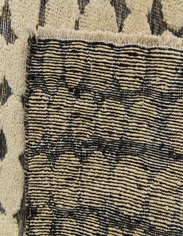 Detail image of  6' 5 x 10' 3  Hand Knotted Darya Wool Rug