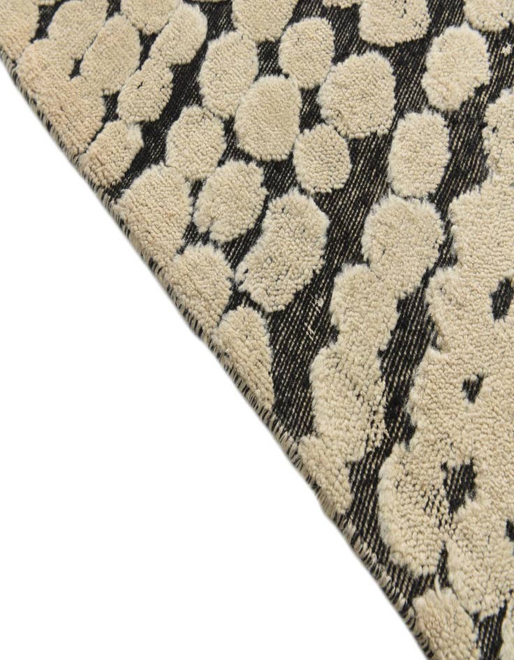 Detail image of  8' 1 x 9' 8  Hand Knotted Darya Wool Rug