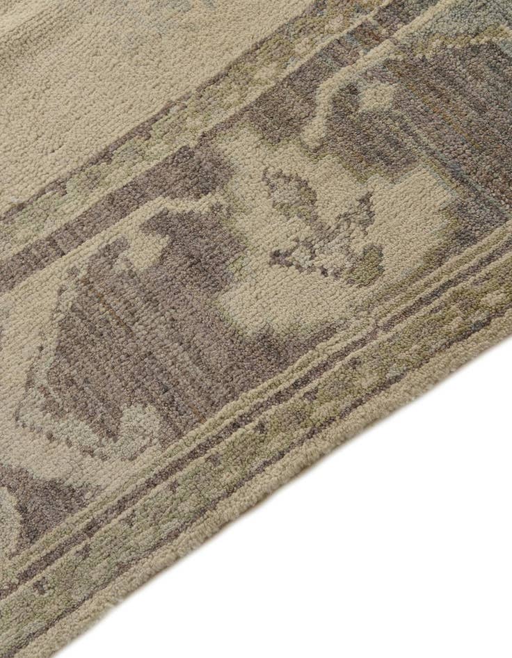 Detail image of  8' 3 x 10' 6  Hand Knotted Darya Wool Rug