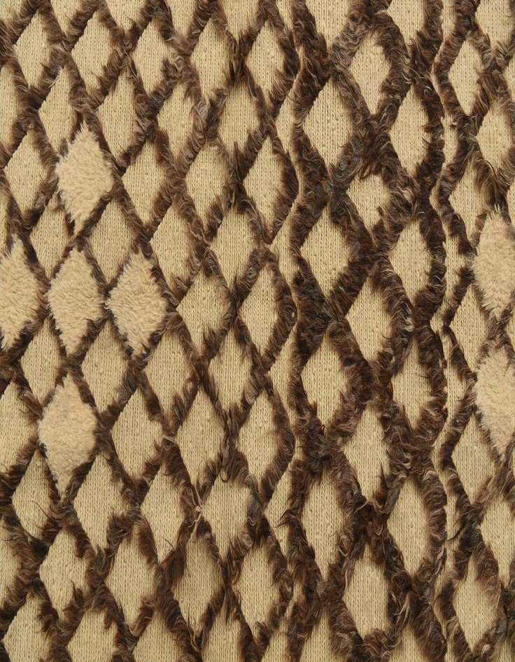 Detail image of  4' 2 x 5' 8  Hand Knotted Darya Wool Rug