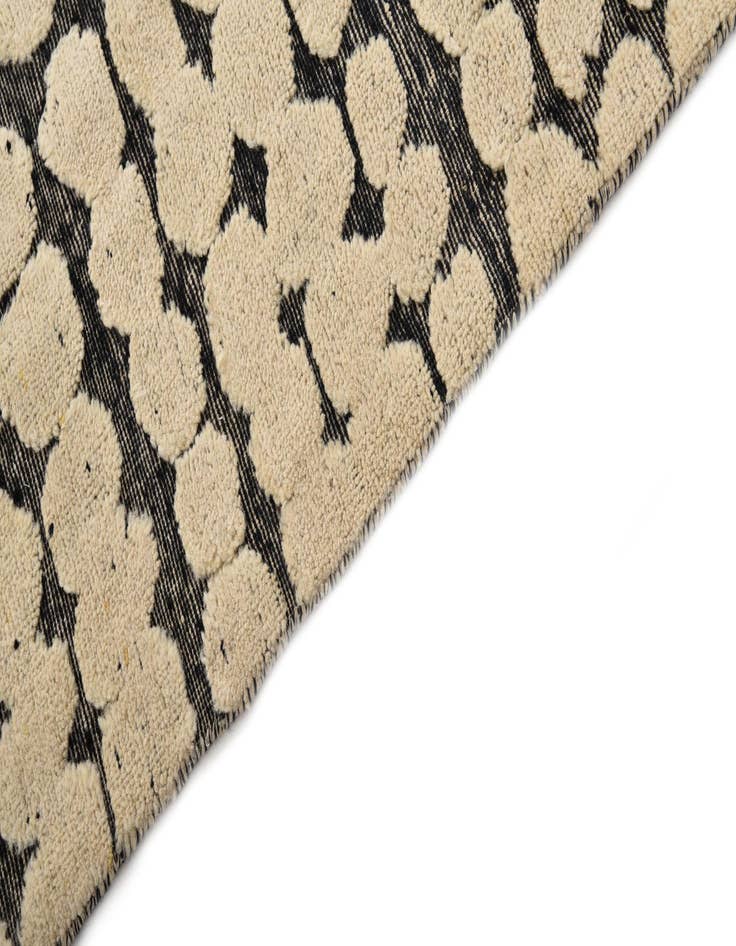 Detail image of  9' 10 x 14' 6  Hand Knotted Darya Wool Rug