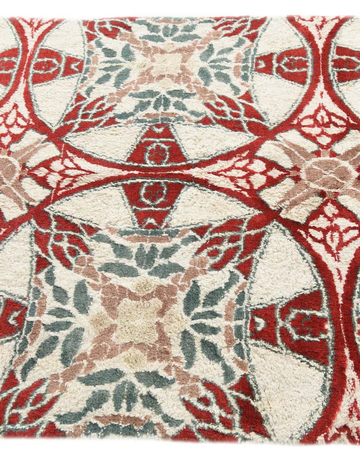 Detail image of  4' 1 x 6'  Hand Knotted Darya Wool Rug