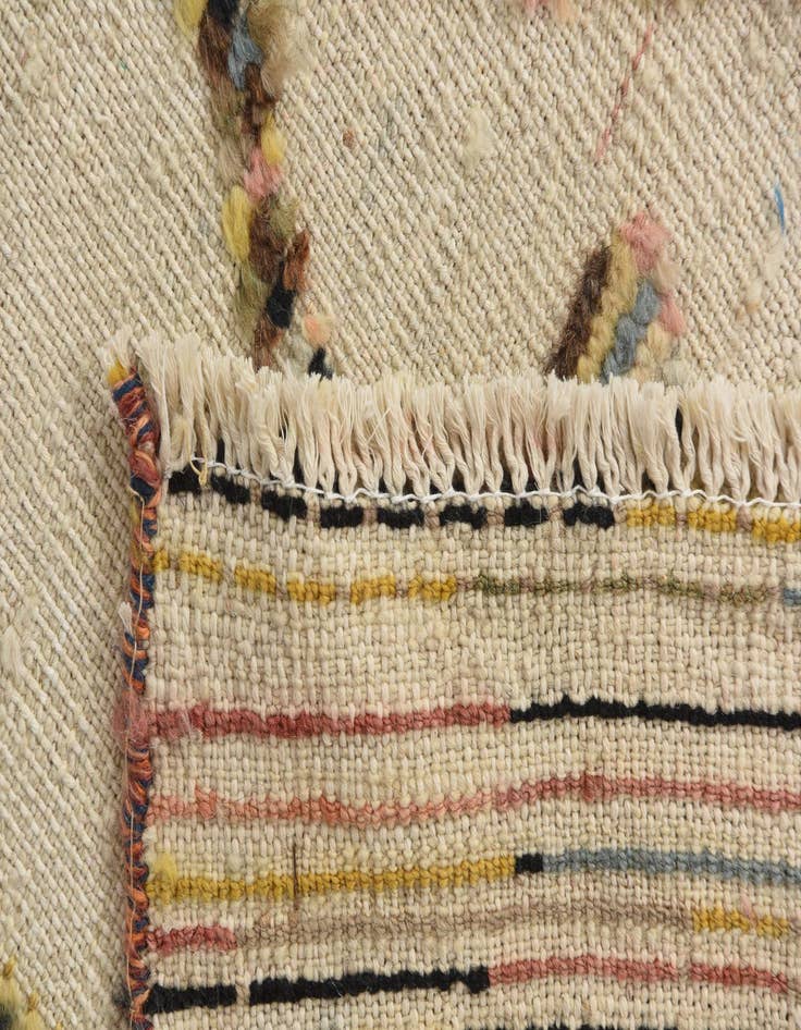 Detail image of  5' 3 x 7' 7  Hand Knotted Darya Wool Rug