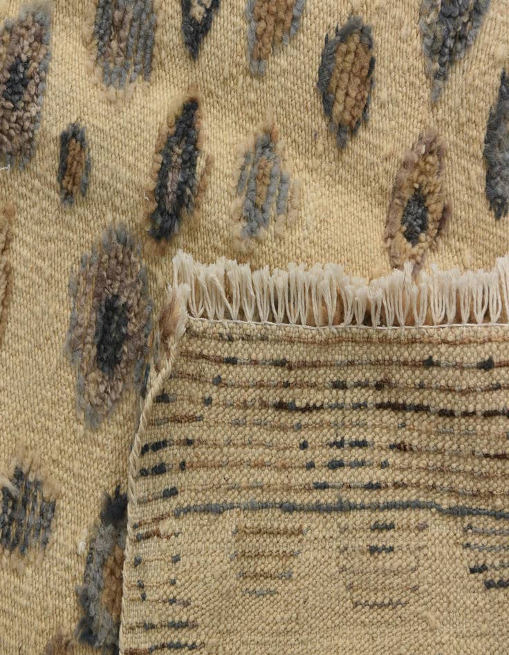 Detail image of  8' 4 x 10' 4  Hand Knotted Darya Wool Rug