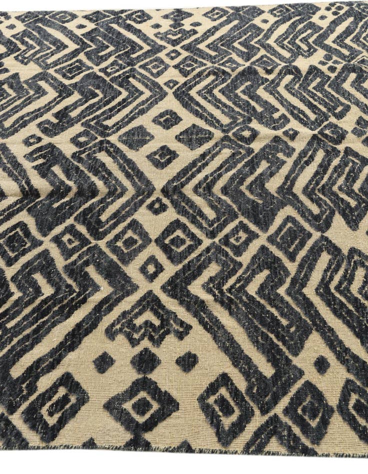 Detail image of  8' x 10' 4  Hand Knotted Darya Wool Rug