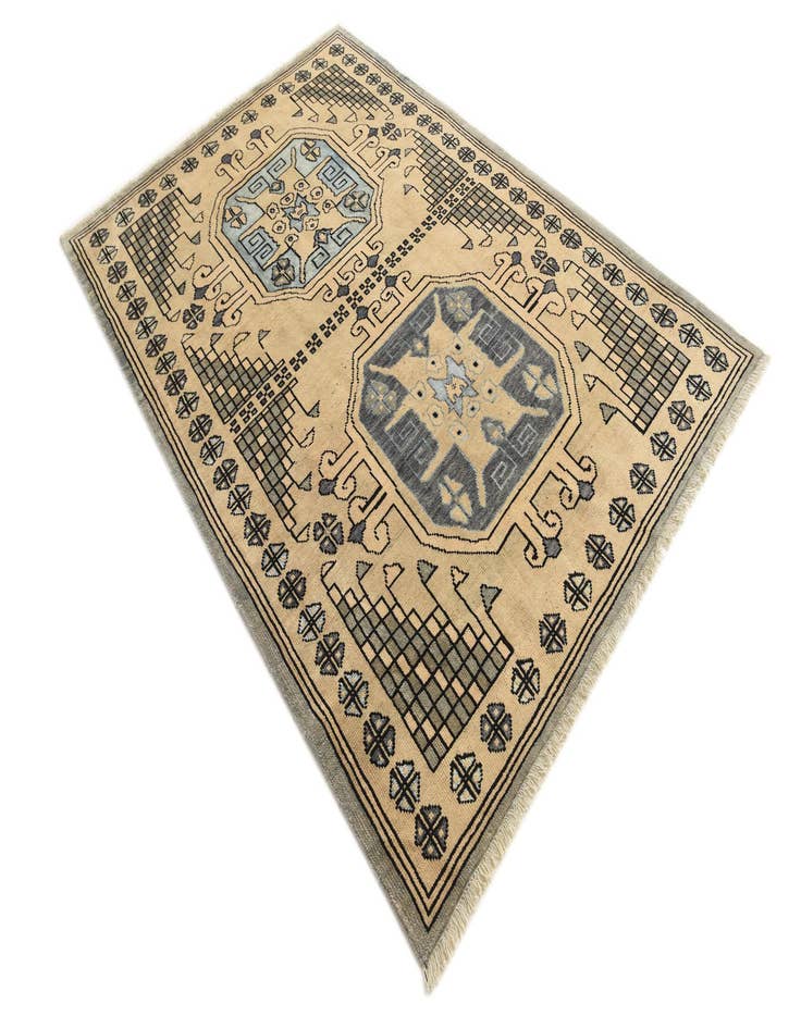 Detail image of  5' 7 x 8' 2  Hand Knotted Darya Rug