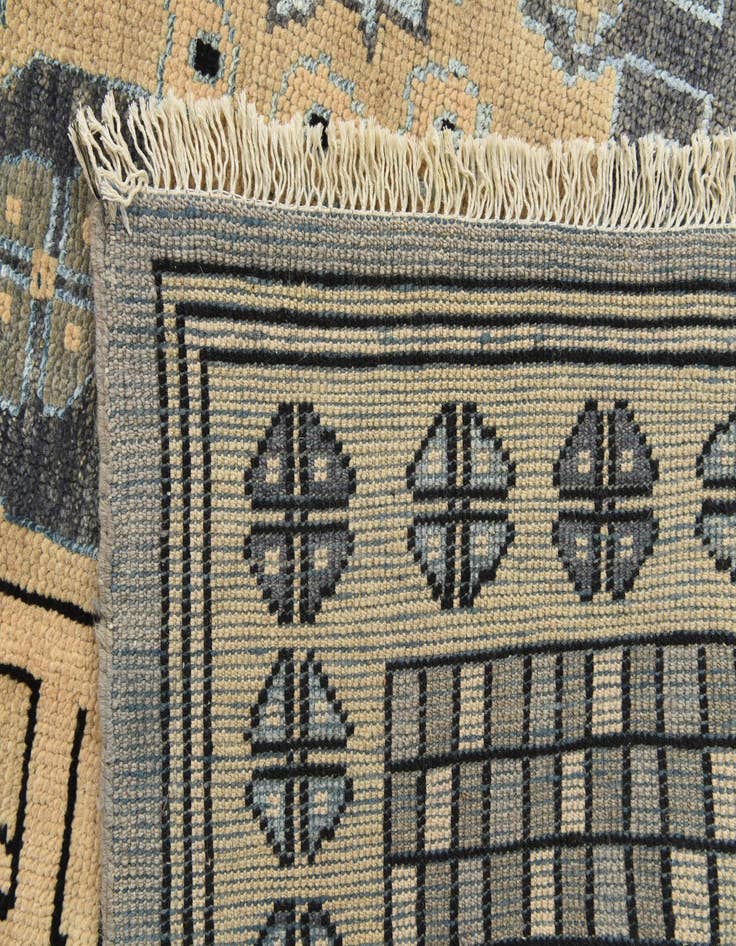 Detail image of  5' 7 x 8' 2  Hand Knotted Darya Rug