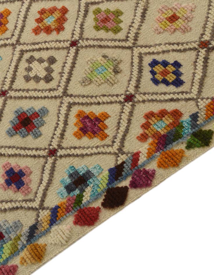 Detail image of  6' 8 x 10' 7  Hand Knotted Darya Wool Rug