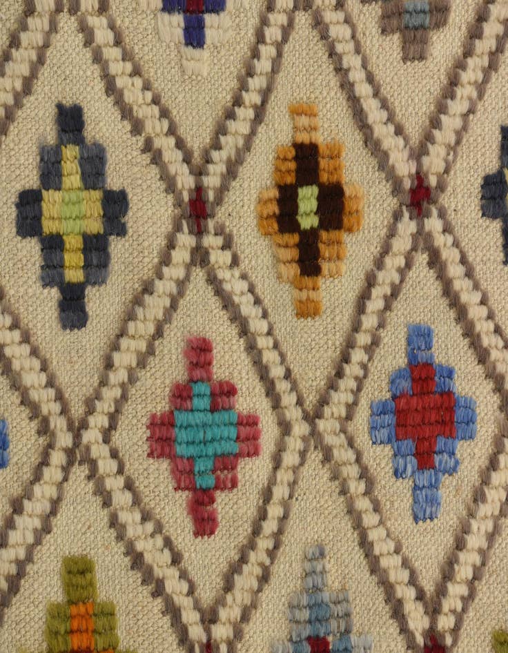 Detail image of  6' 8 x 10' 7  Hand Knotted Darya Wool Rug
