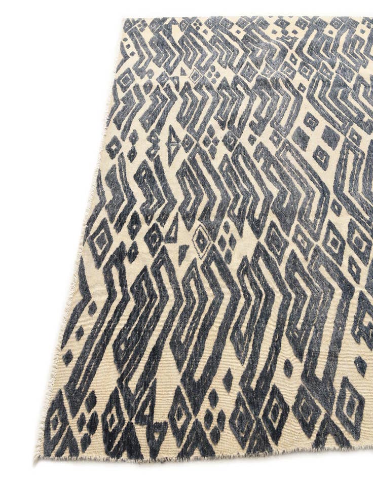 Detail image of  7' 9 x 10' 3  Hand Knotted Darya Wool Rug