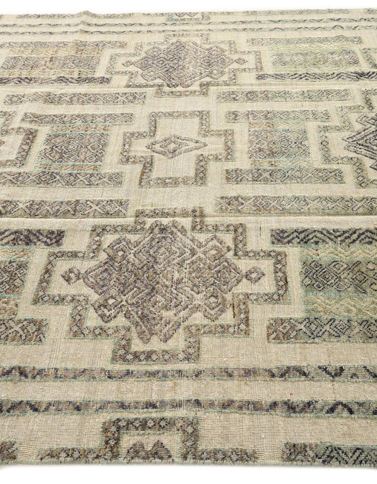 Detail image of  7' 10 x 9' 6  Hand Knotted Darya Wool Rug