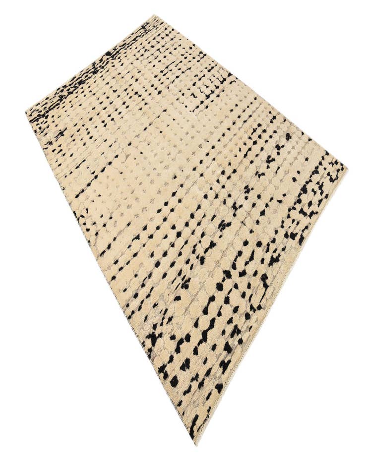 Detail image of  5' 6 x 7' 11  Hand Knotted Darya Wool Rug