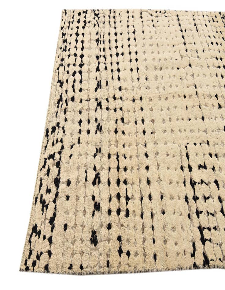 Detail image of  5' 6 x 7' 11  Hand Knotted Darya Wool Rug