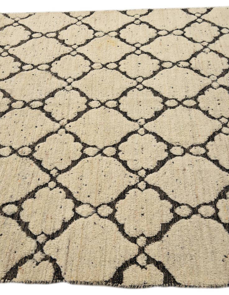 Detail image of  5' 7 x 7' 8  Hand Knotted Darya Wool Rug