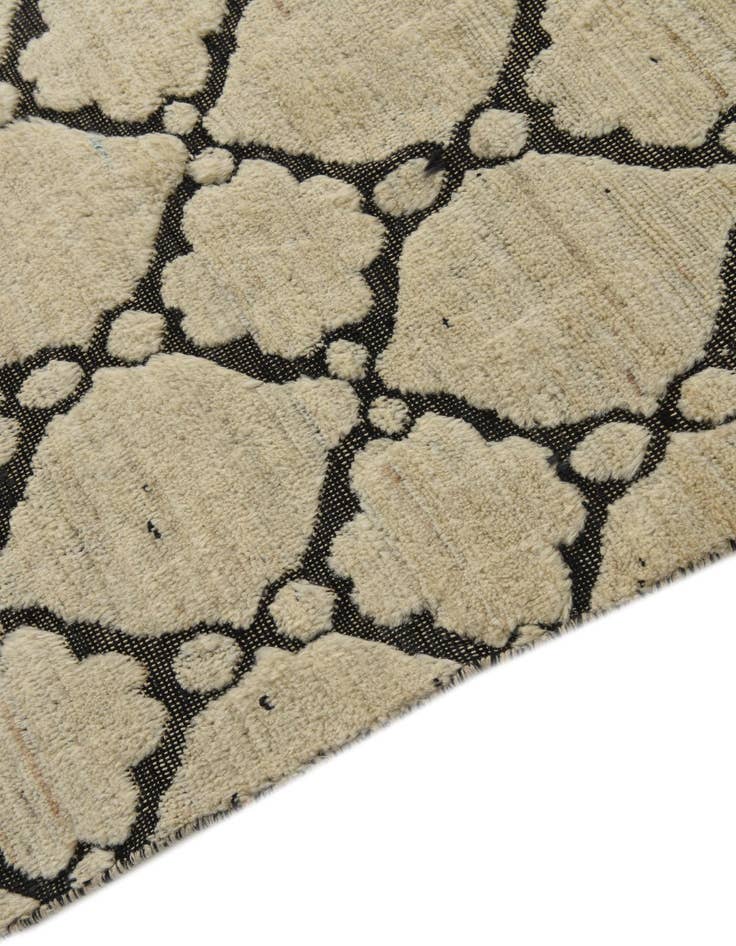 Detail image of  6' 6 x 10'  Hand Knotted Darya Wool Rug