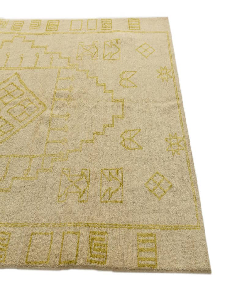 Detail image of  6' 3 x 10' 3  Hand Knotted Darya Wool Rug