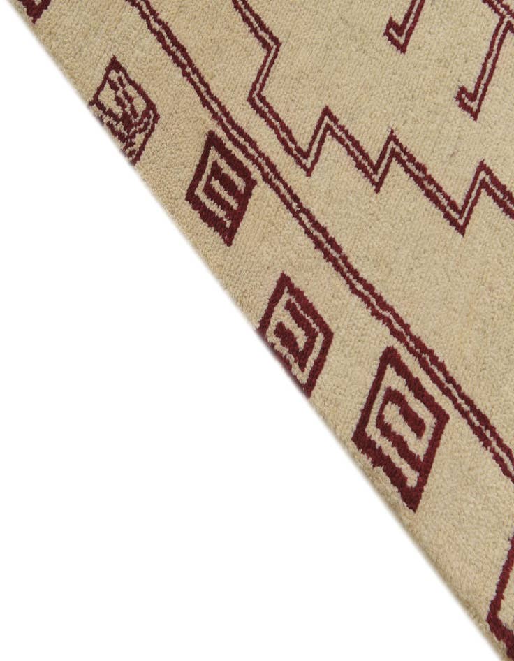 Detail image of  5' 5 x 8'  Hand Knotted Darya Wool Rug