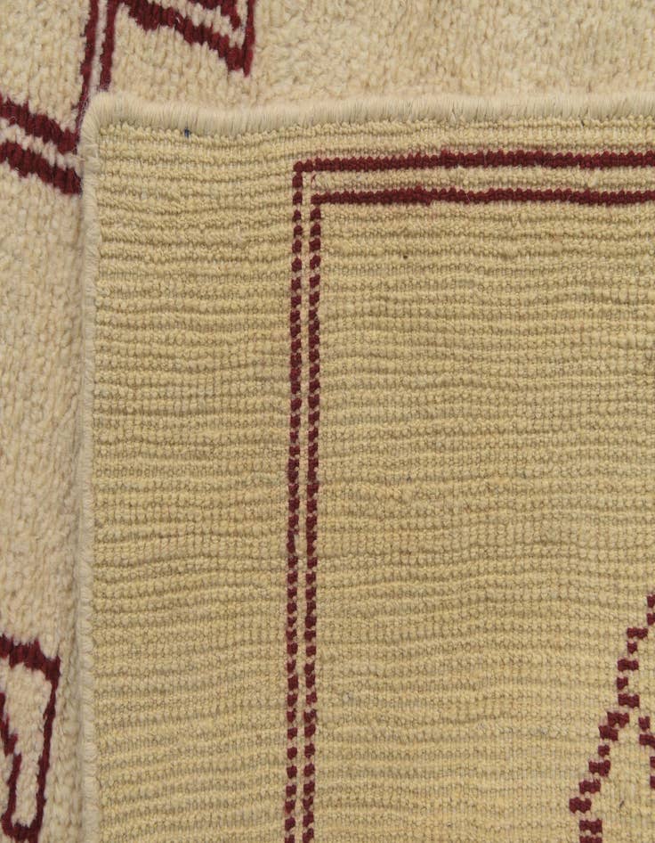Detail image of  5' 5 x 8'  Hand Knotted Darya Wool Rug