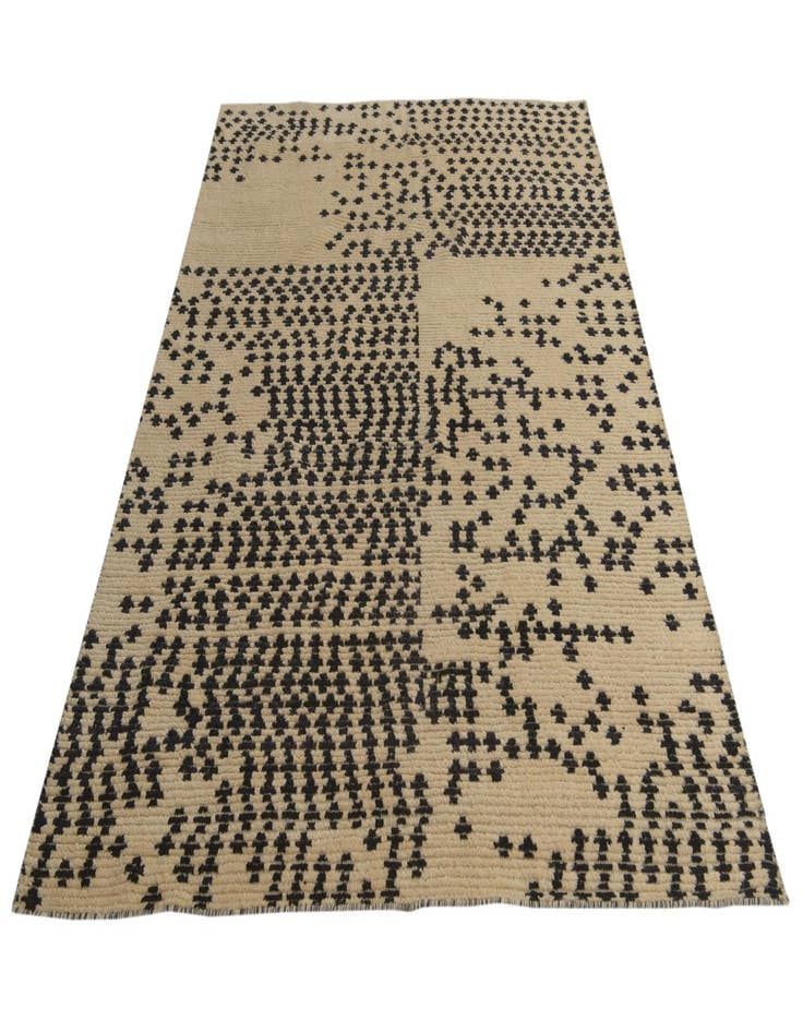 Detail image of  5' 8 x 7' 9  Hand Knotted Darya Wool Rug