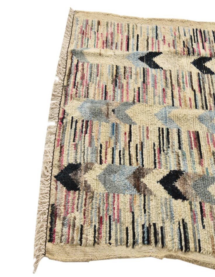 Detail image of  3' 7 x 6' 2  Hand Knotted Darya Wool Rug
