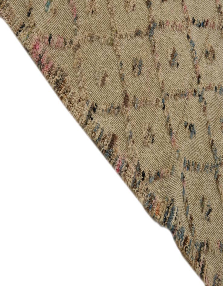 Detail image of  6' 6 x 9' 3  Hand Knotted Darya Wool Rug